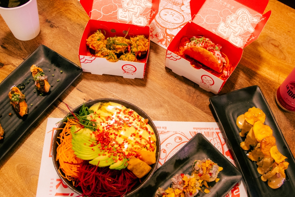 Arigato restaurante japonés de sushi en el MUT Santiago
