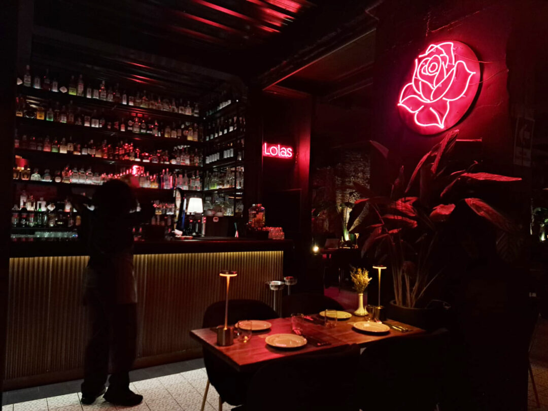 lola bar